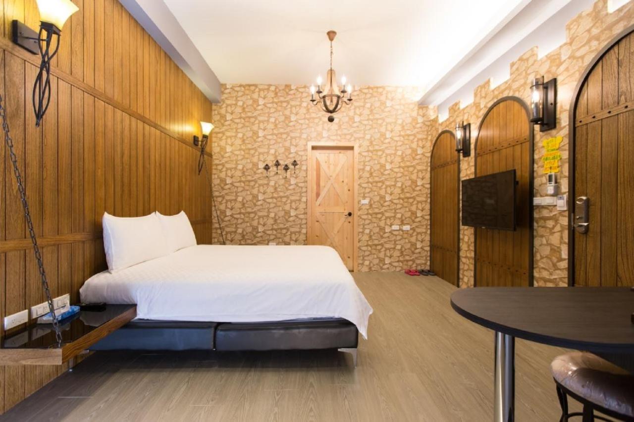 Bookline B&B Kota Hualien Bagian luar foto